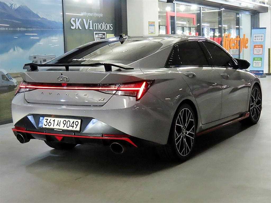HYUNDAI Avante - Vista 4