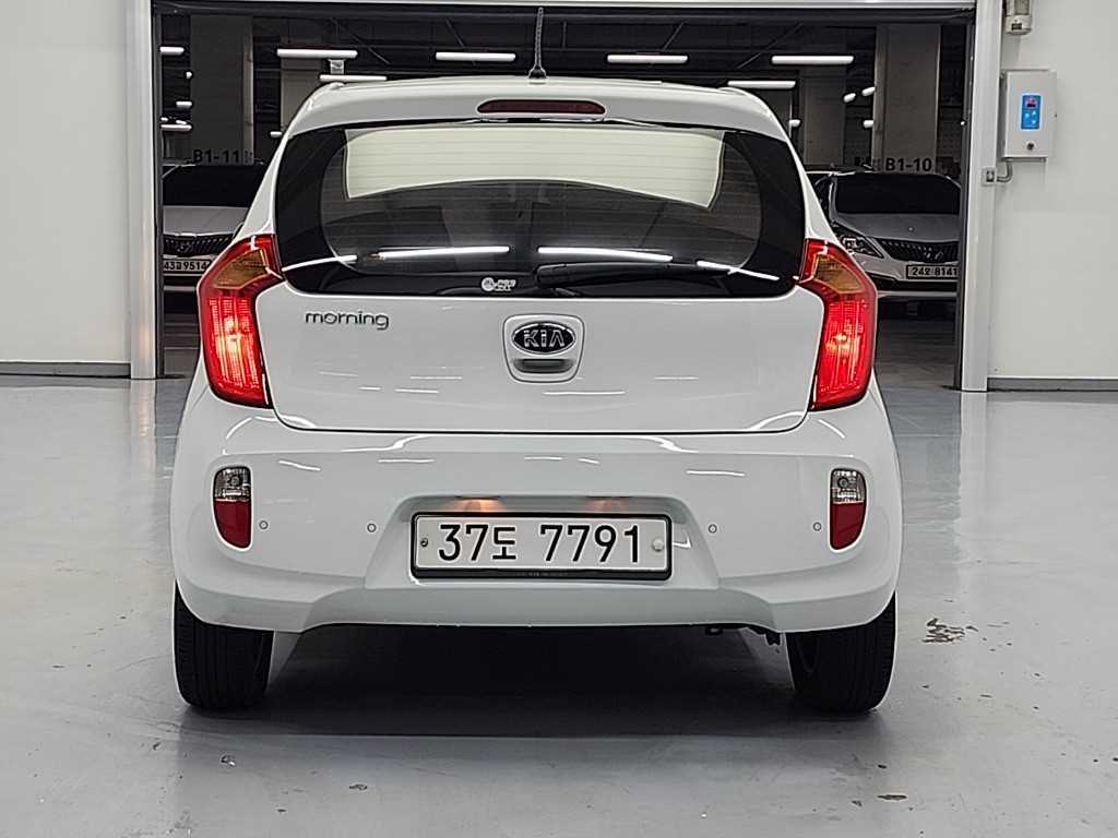 KIA Morning - Vista 4