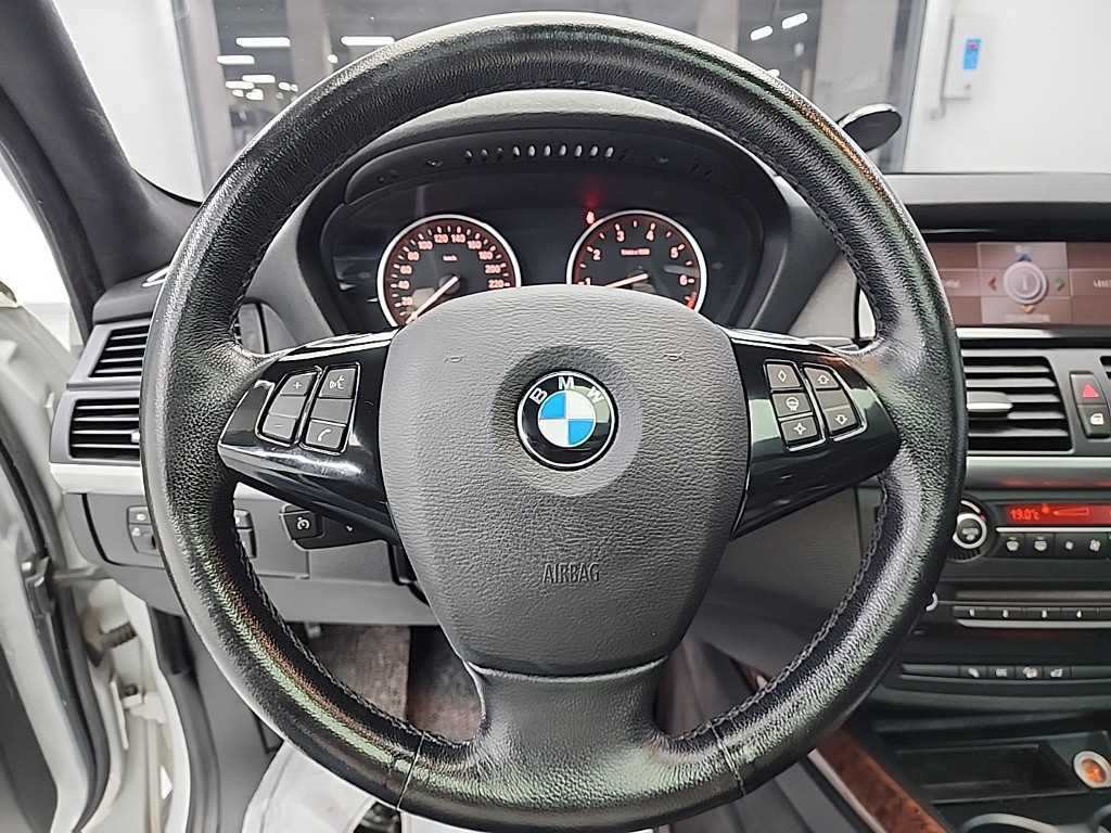 BMW X5 - Vista 9