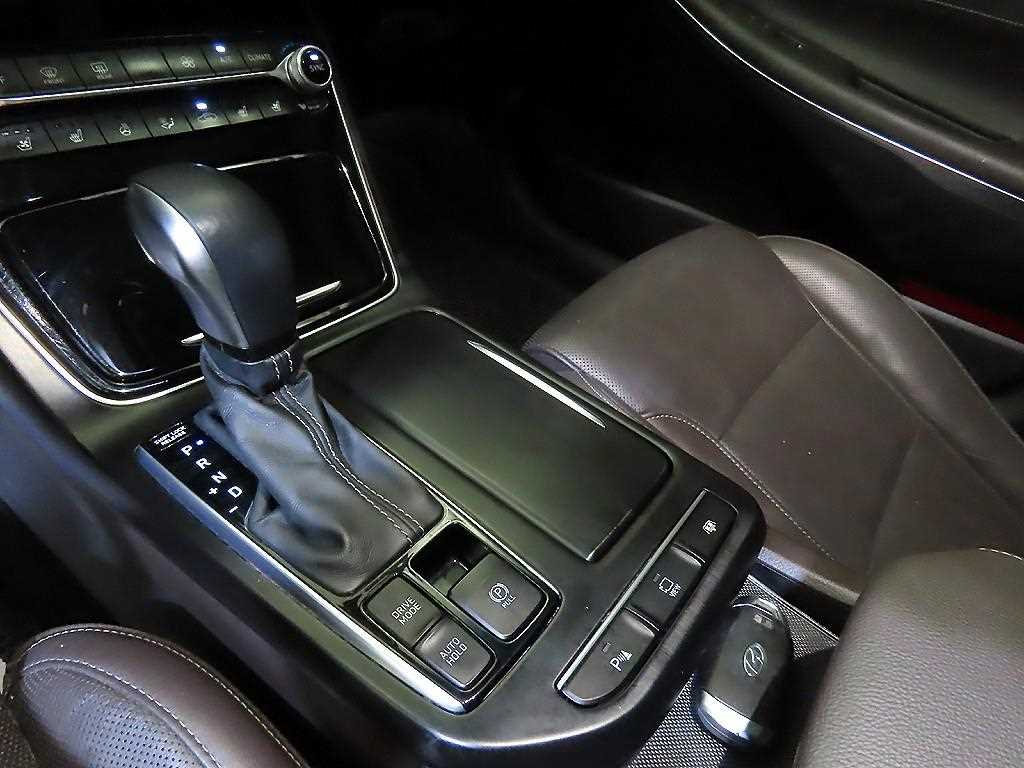 HYUNDAI Grandeur - Vista 12