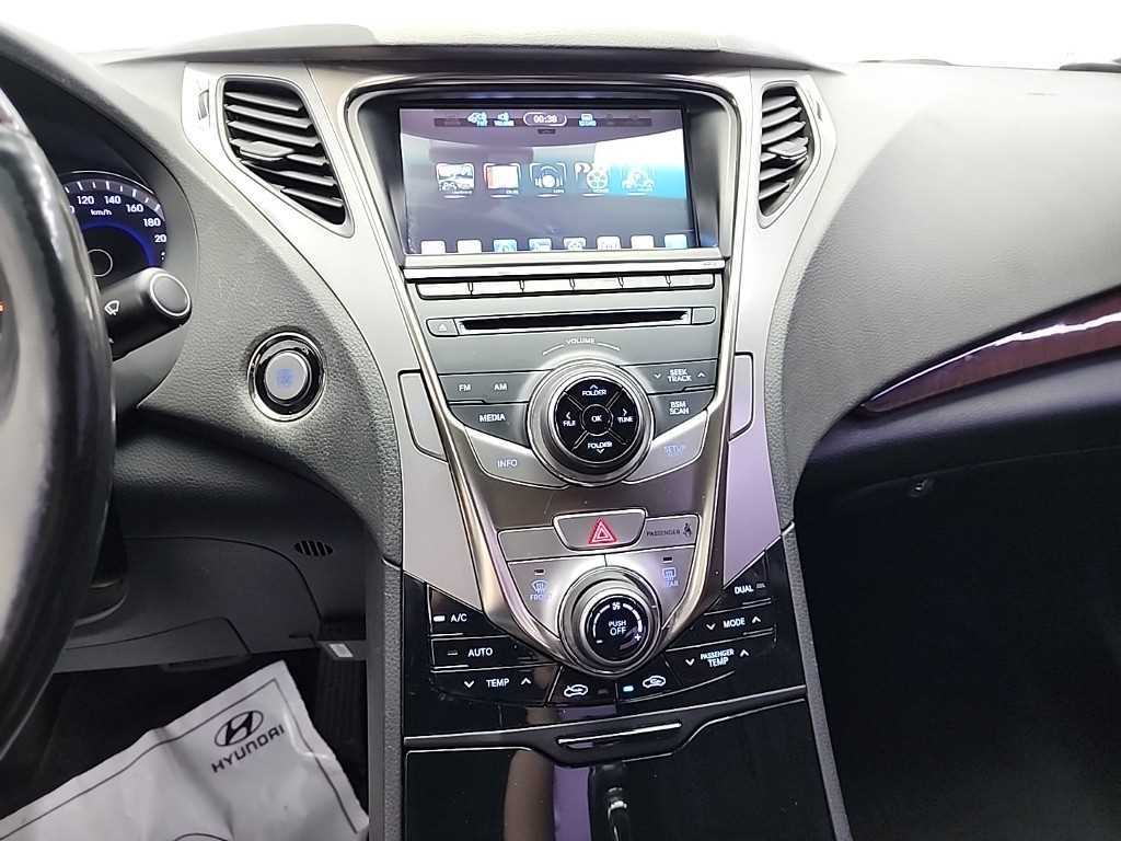 HYUNDAI Grandeur - Vista 10