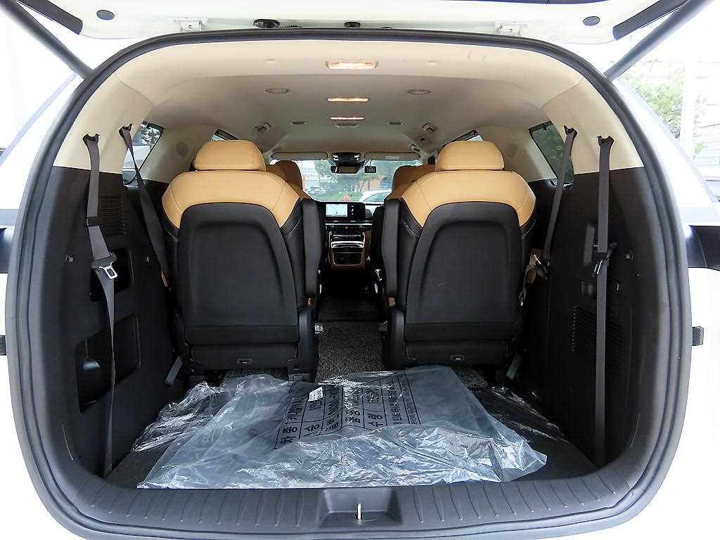 KIA Carnival 2023 Blanco - Importación desde Corea - HF Imports Iquique - Foto 17
