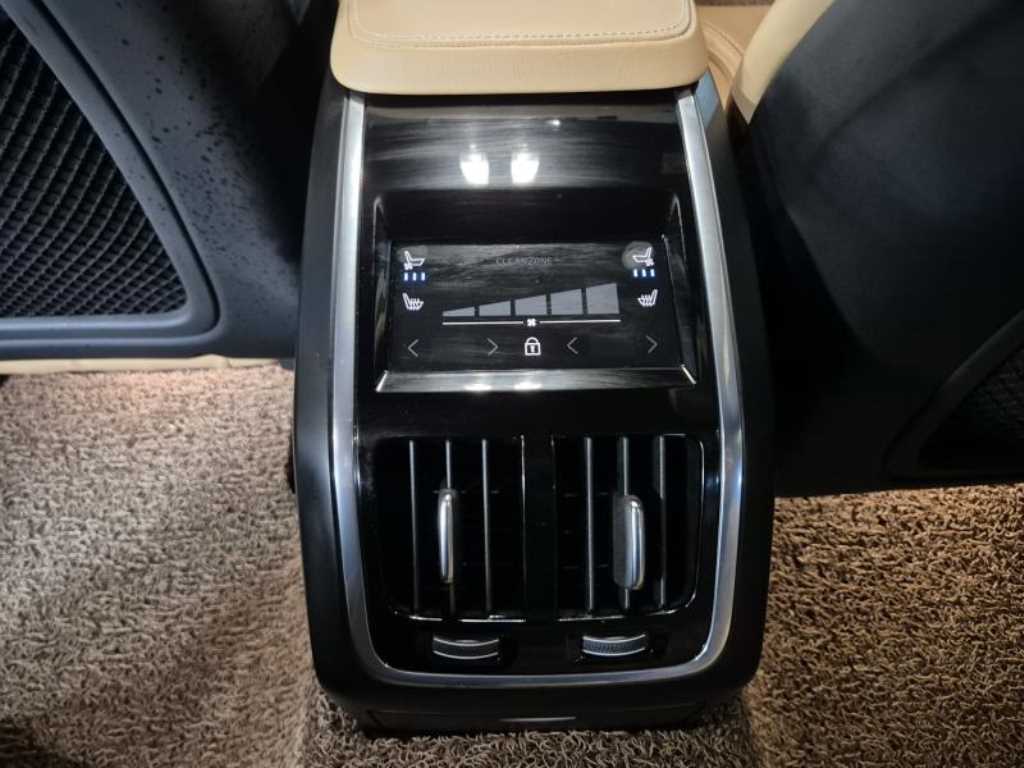 Volvo S90 - Vista 8
