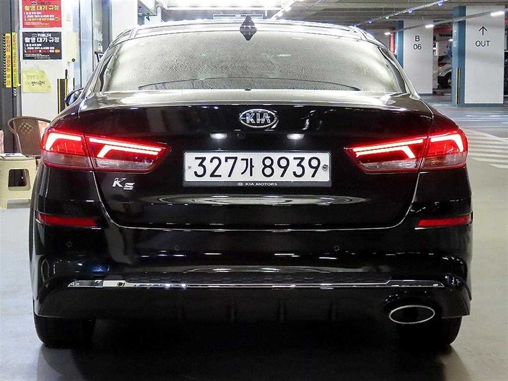 KIA K5 - Vista 5