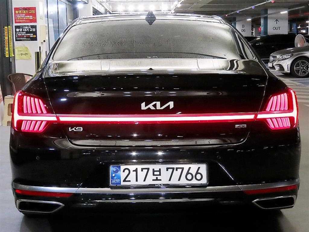 KIA K9 - Vista 5