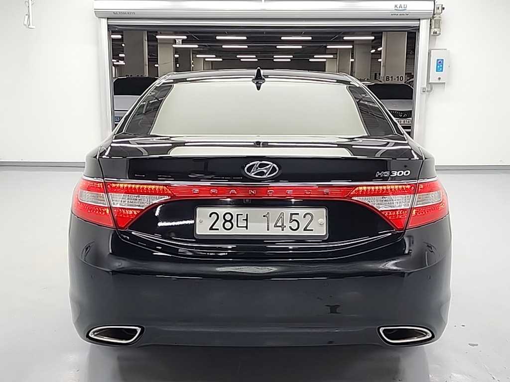 HYUNDAI Grandeur - Vista 3