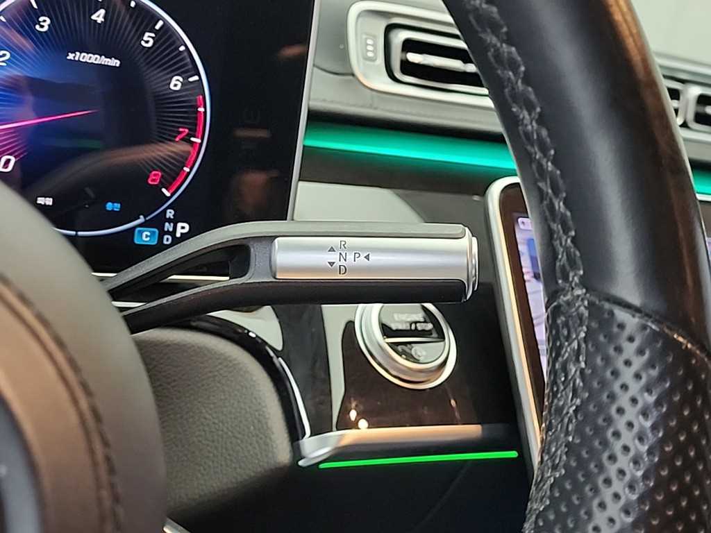 Mercedes Benz S Class - Vista 8