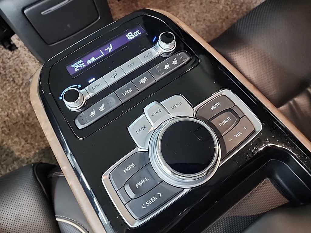 Genesis G90 2019 Negro - Importación desde Corea - HF Imports Iquique - Foto 14