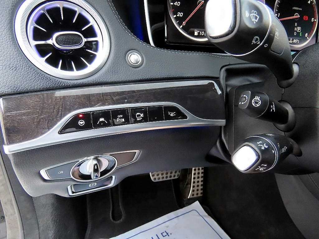 Mercedes Benz S Class - Vista 12