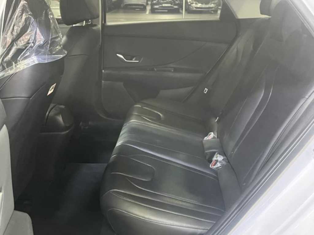 HYUNDAI Avante 2021 Blanco - Importación desde Corea - HF Imports Iquique - Foto 13