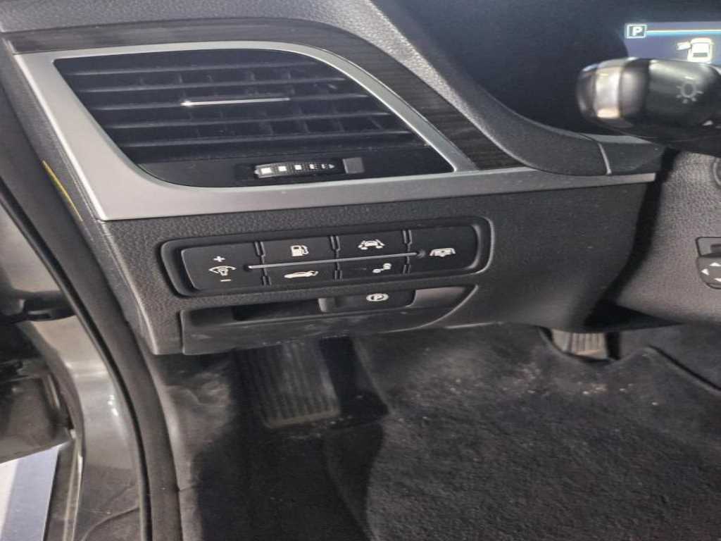 Genesis G80 - Vista 8