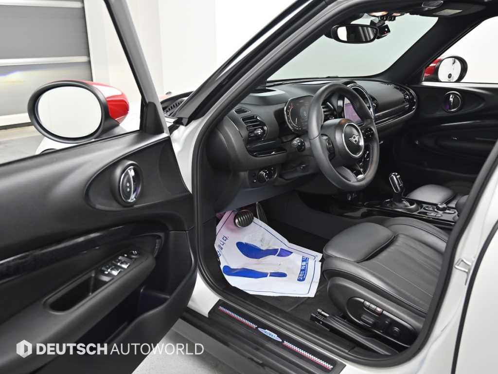 Mini Clubman - Vista 11