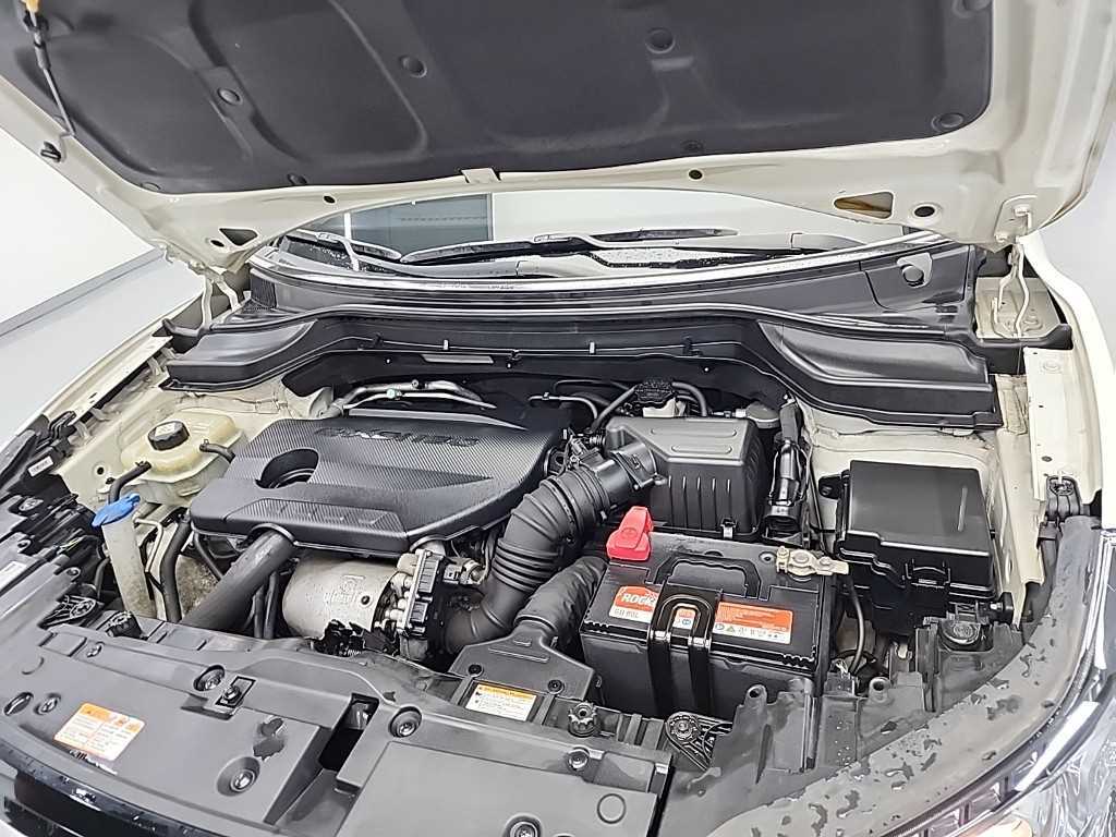 Ssangyong Tivoli - Vista 5
