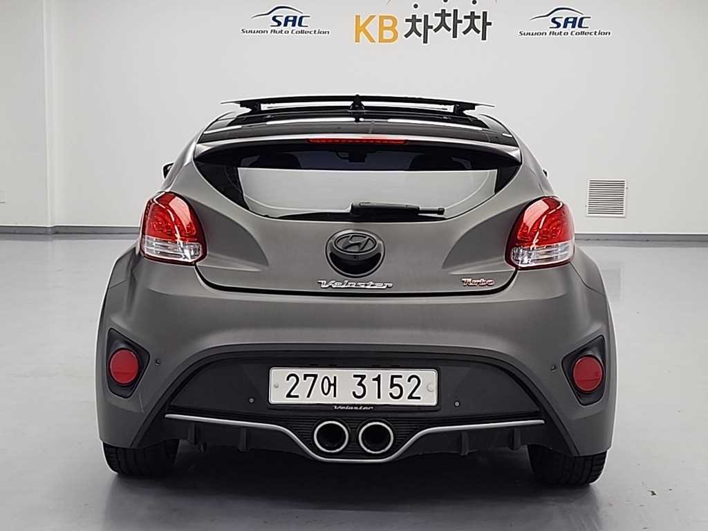 HYUNDAI Veloster - Vista 3