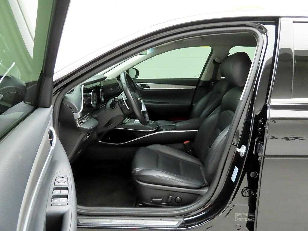 HYUNDAI Grandeur - Vista 12