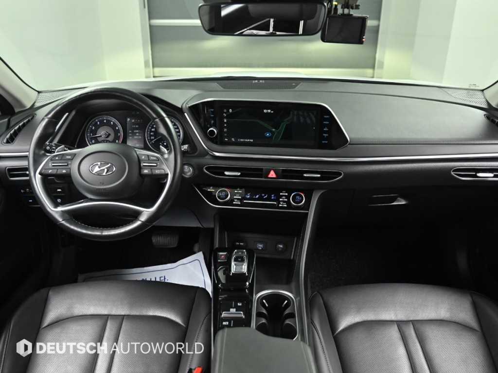 HYUNDAI Sonata - Vista 7