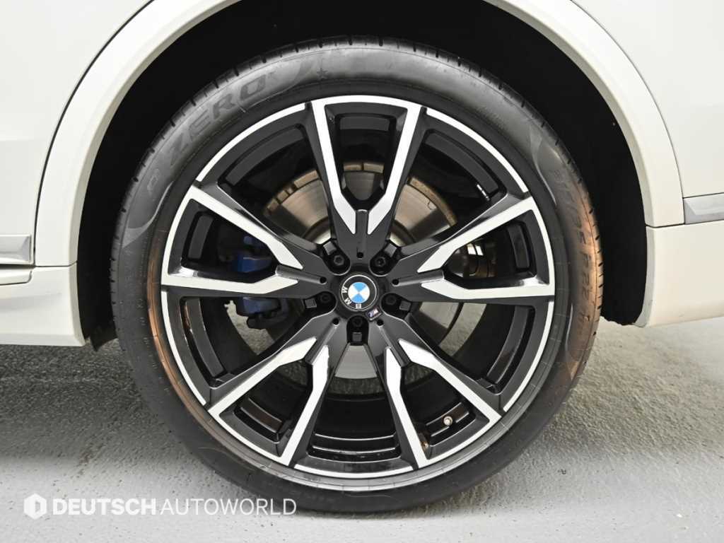 BMW X7 - Vista 5