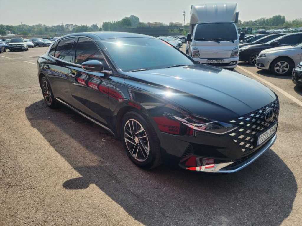 HYUNDAI Grandeur - Vista 3