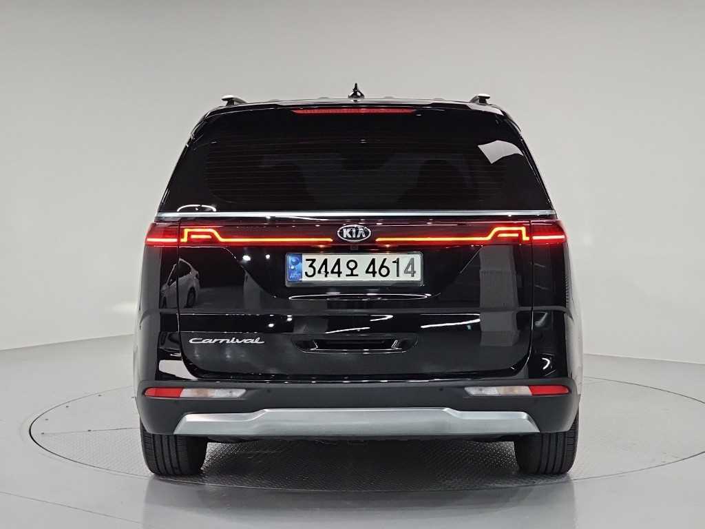 KIA Carnival - Vista 3