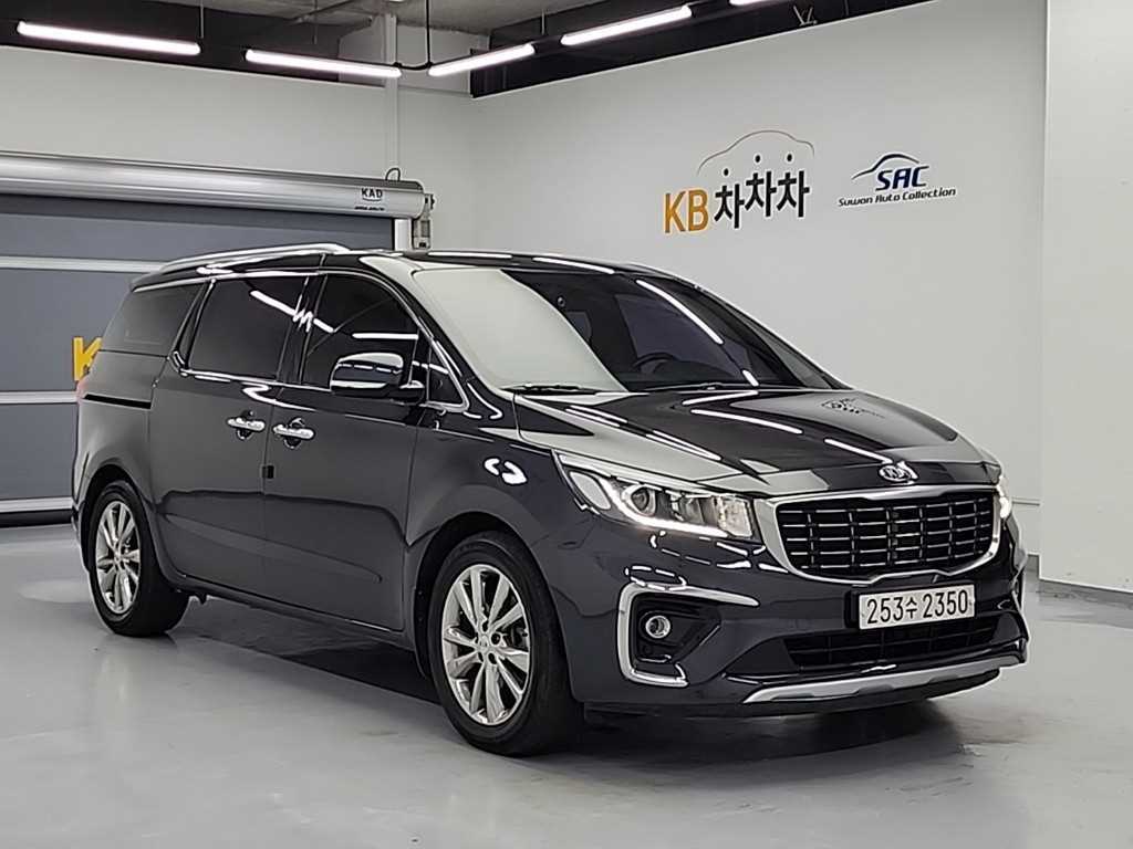 KIA Carnival - Vista 4