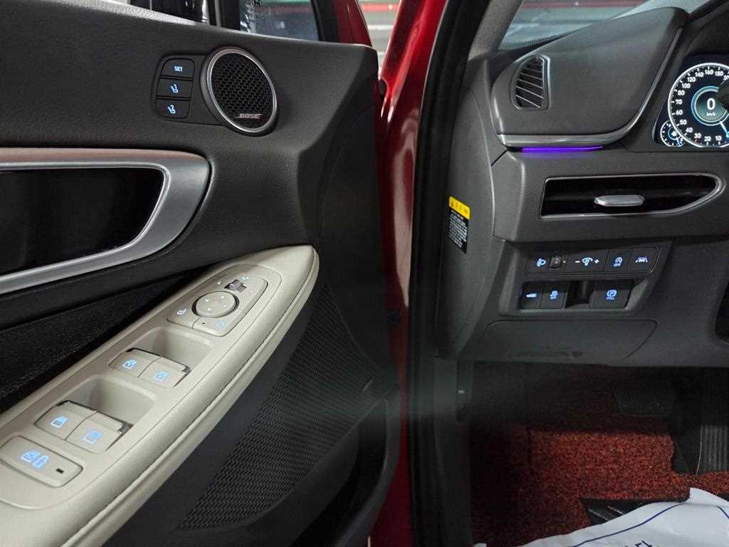 HYUNDAI Sonata - Vista 10