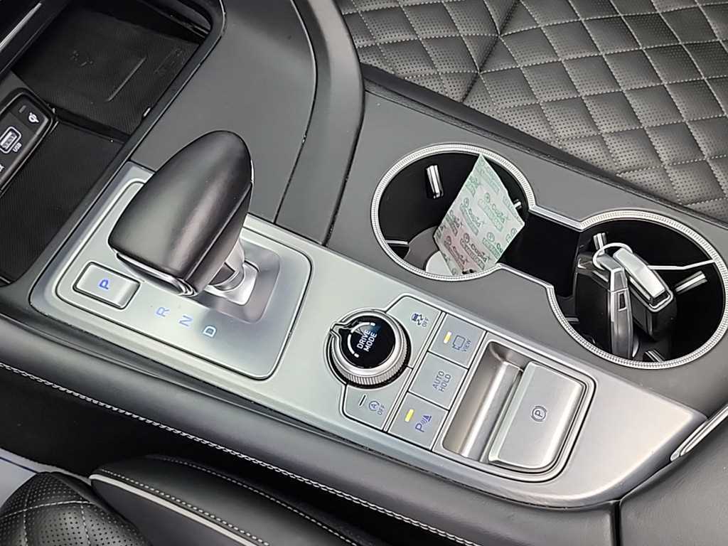 Genesis G70 - Vista 9
