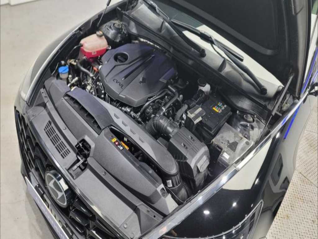 HYUNDAI Sonata - Vista 12