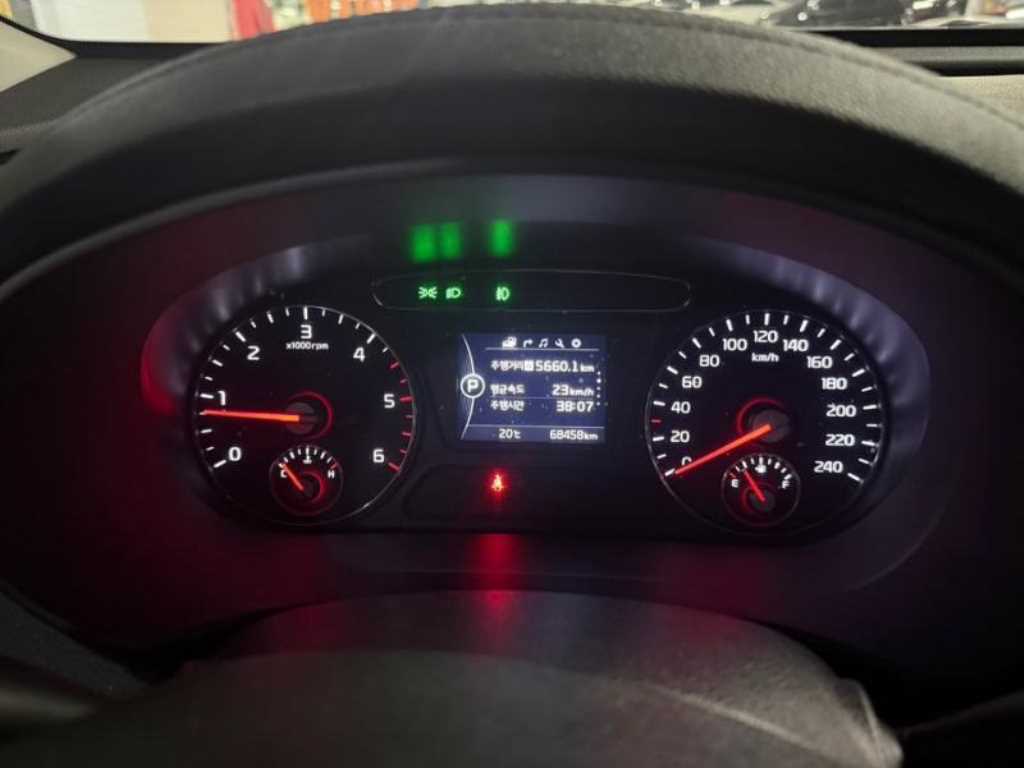 KIA Sorento - Vista 9