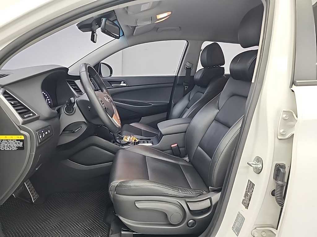 HYUNDAI Tucson - Vista 11