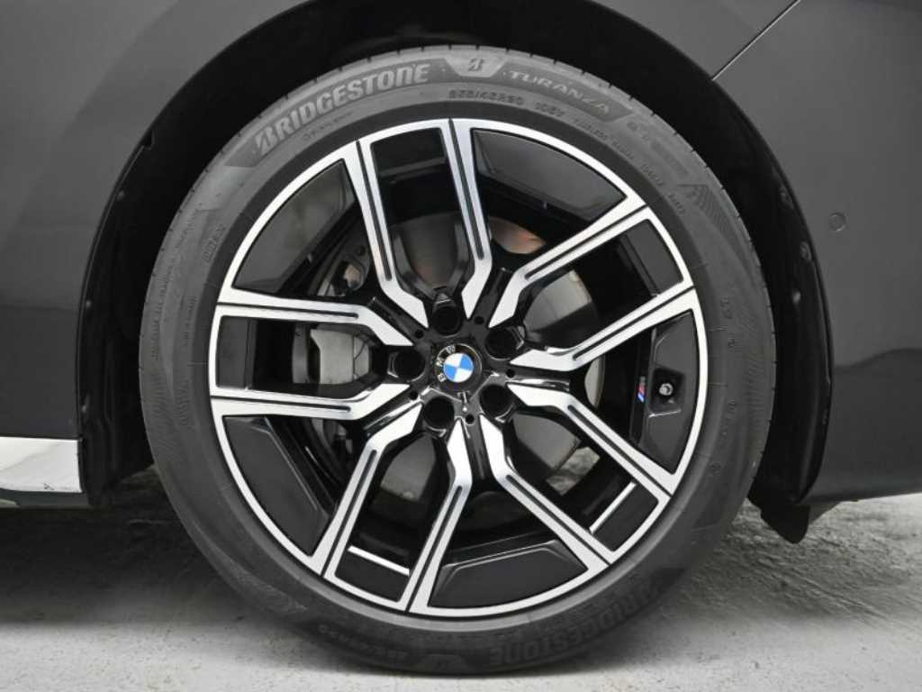 BMW 7 Series - Vista 6