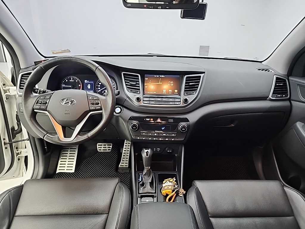 HYUNDAI Tucson - Vista 7