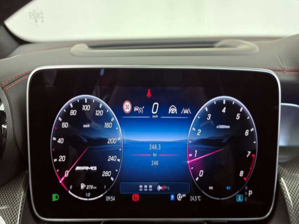 Mercedes Benz GLC Class - Vista 9