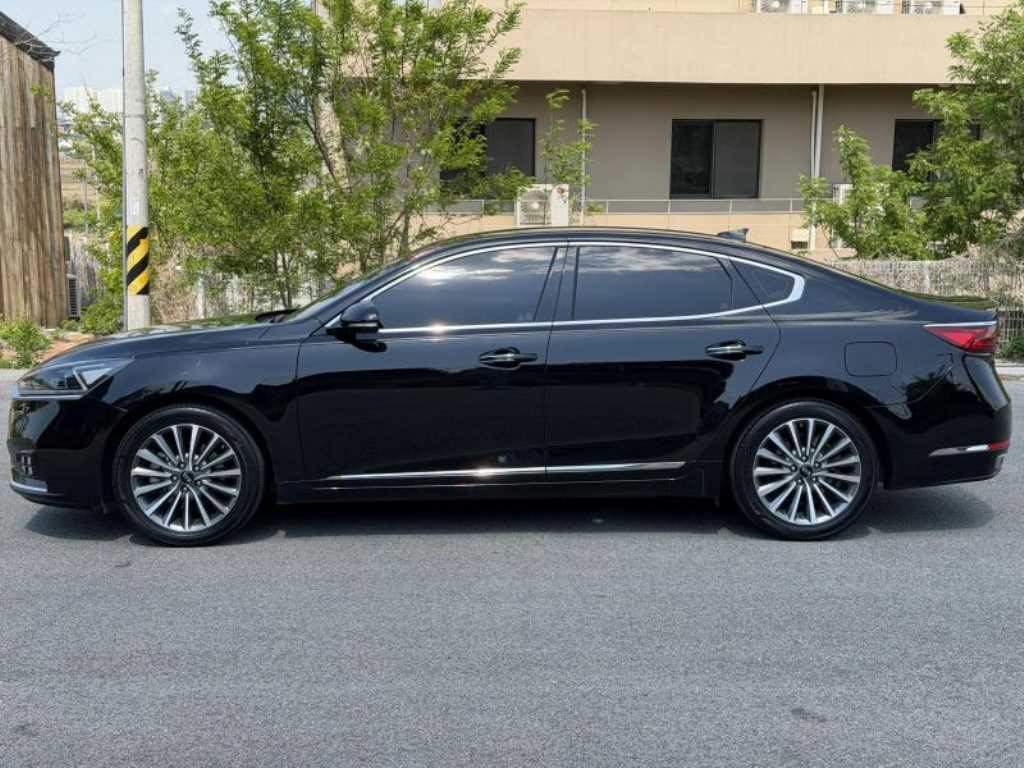 KIA K7 - Vista 8