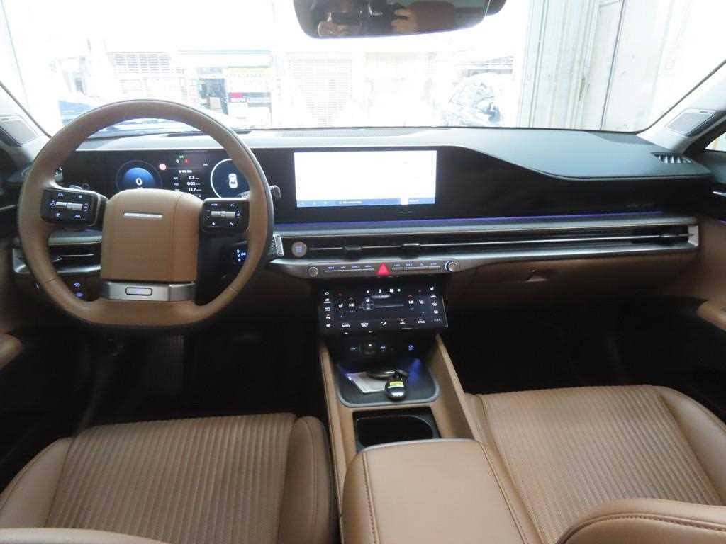 HYUNDAI Grandeur - Vista 7