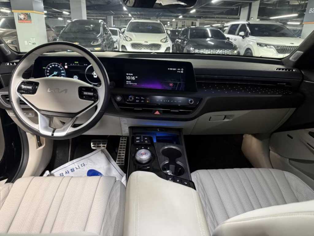 KIA K8 - Vista 7