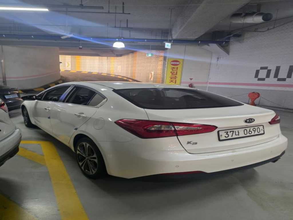 KIA K3 - Vista 3