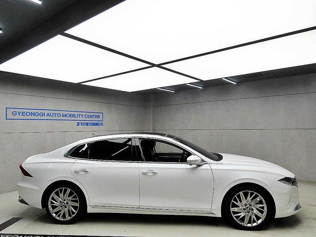 HYUNDAI Grandeur - Vista 2