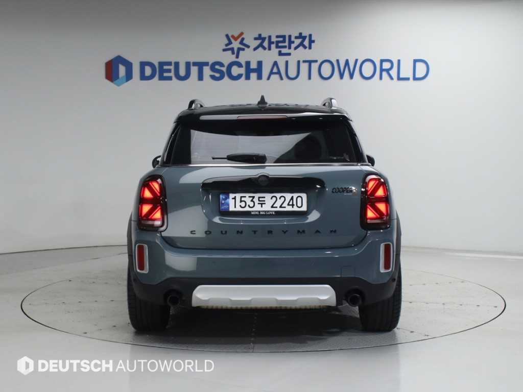 Mini Countryman - Vista 4