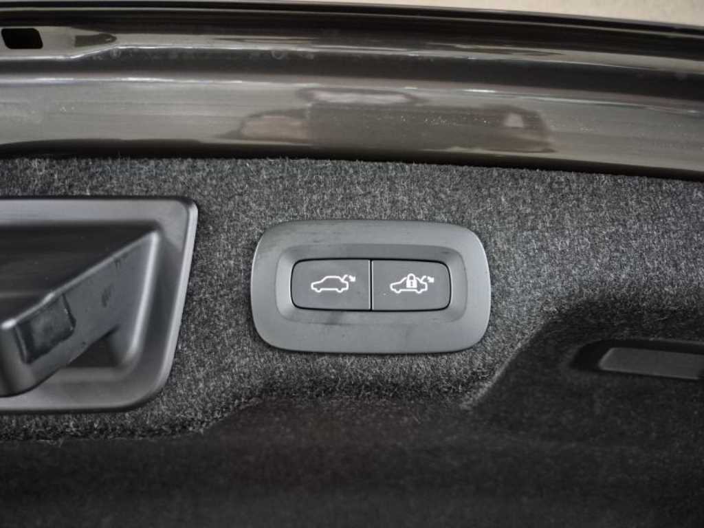 Volvo S90 - Vista 12