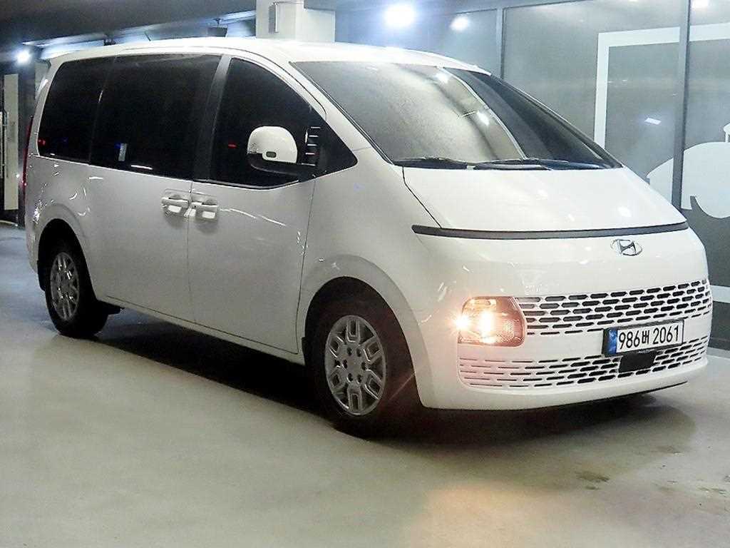 HYUNDAI Staria - Vista 6