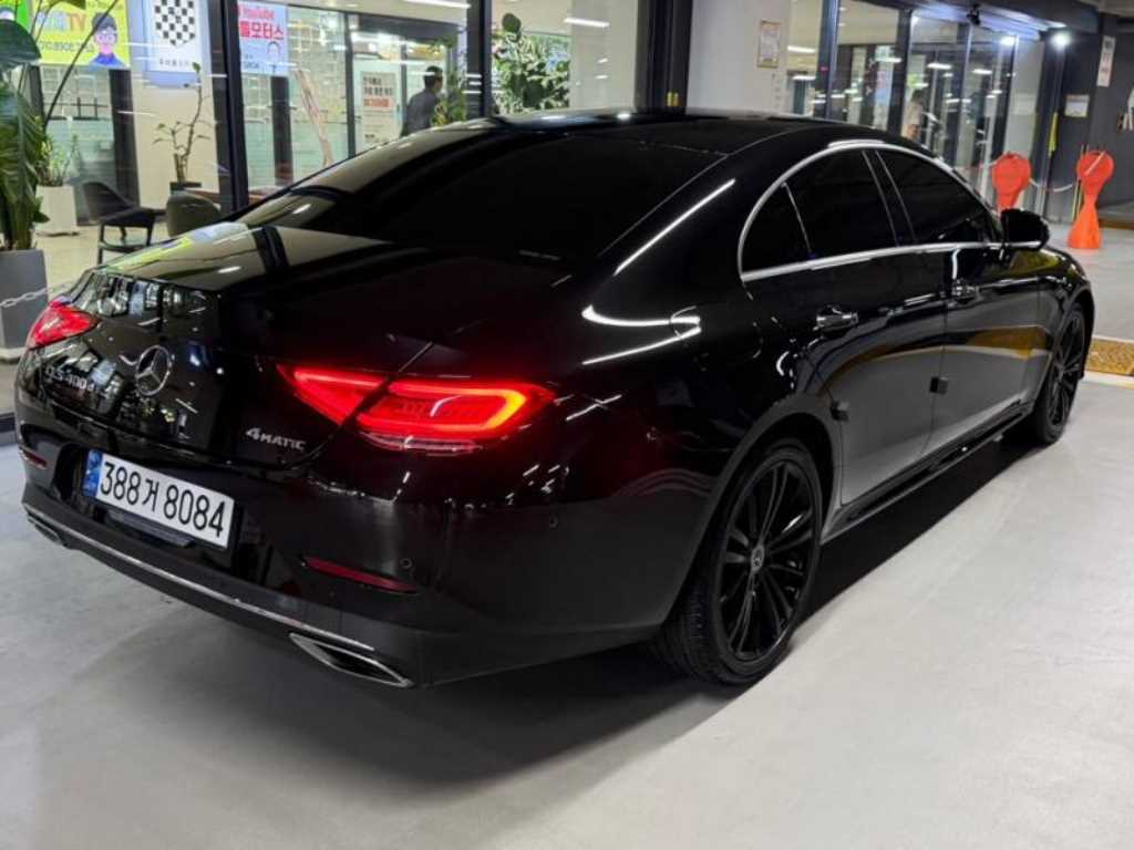 Mercedes Benz CLS Class - Vista 4