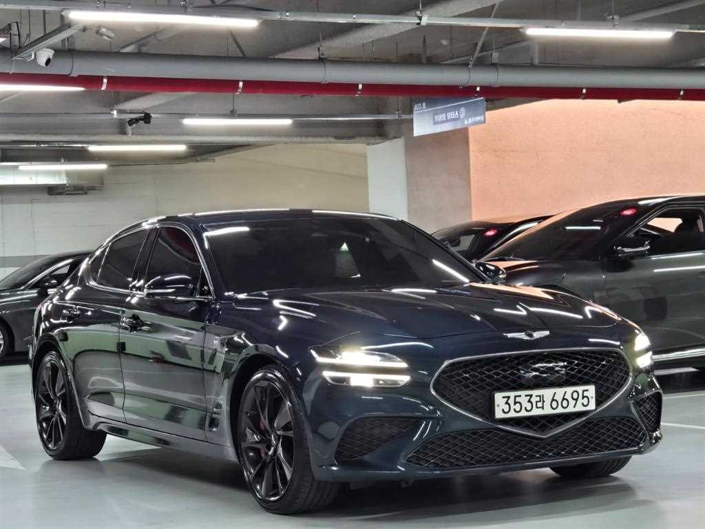 Genesis G70 - Vista 4