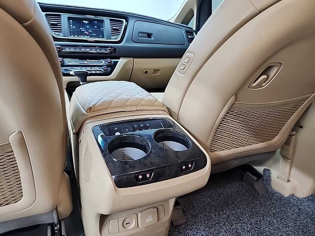 KIA Carnival 2019 Negro - Importación desde Corea - HF Imports Iquique - Foto 13