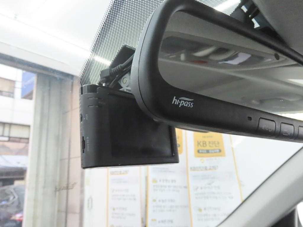 HYUNDAI Venue - Vista 11