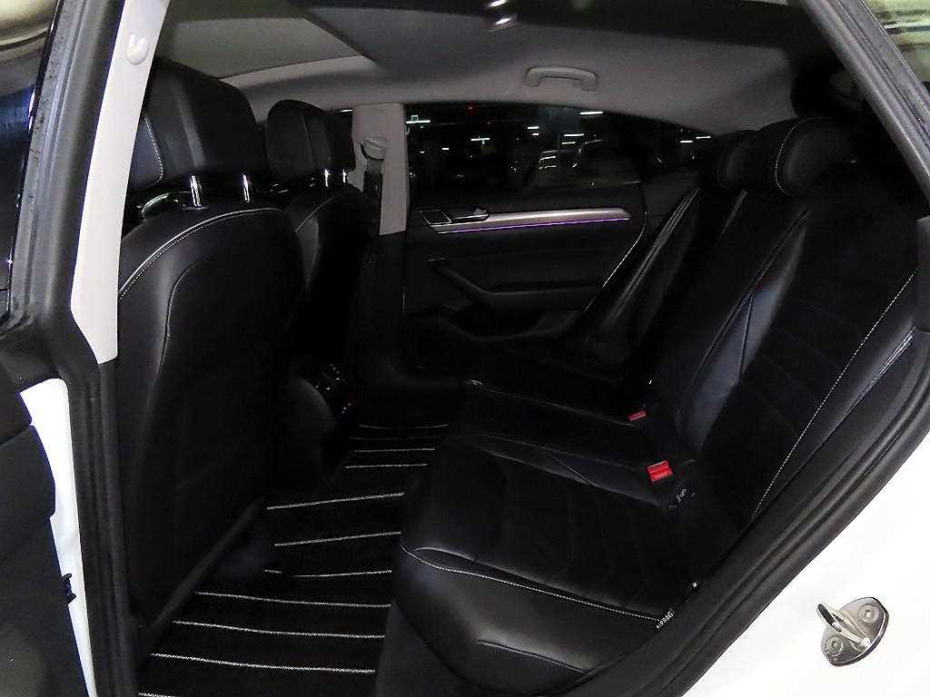 Volkswagen Arteon - Vista 7