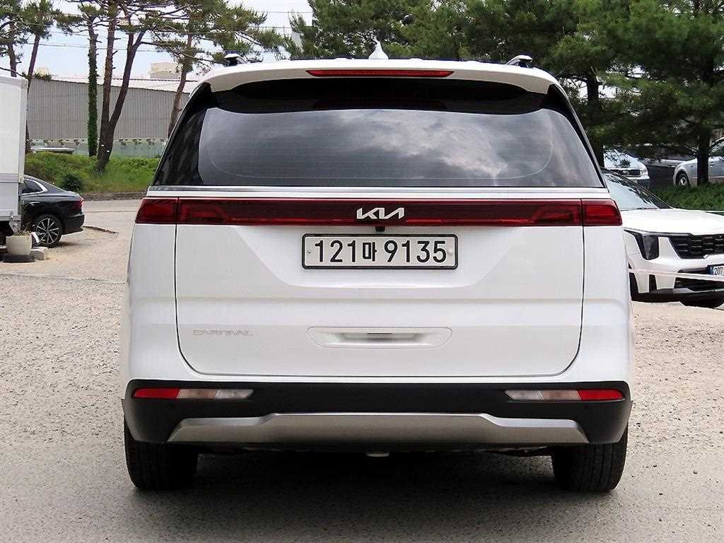 KIA Carnival - Vista 4