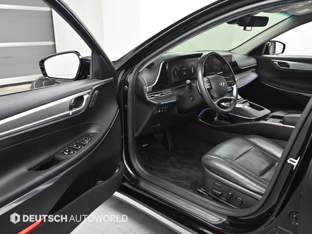 HYUNDAI Grandeur - Vista 10