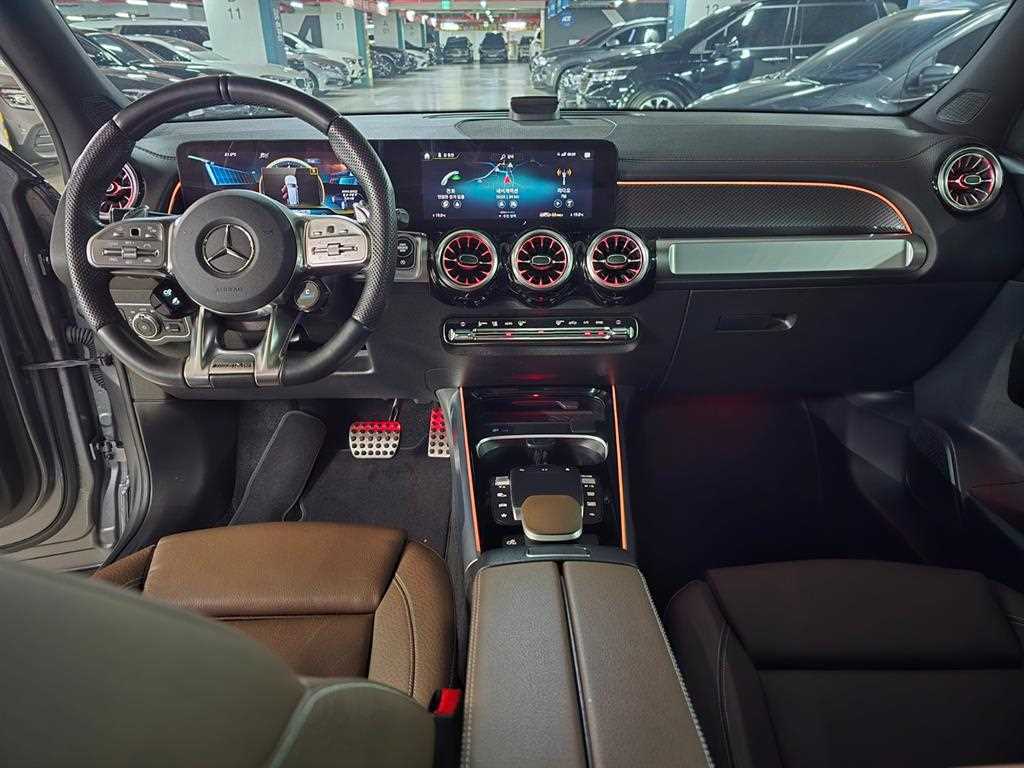 Mercedes Benz GLB Class - Vista 9