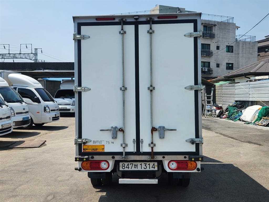 Small Truck Normal Box(High Deck) 2024 Blanco - Importación desde Corea - HF Imports Iquique - Foto 17