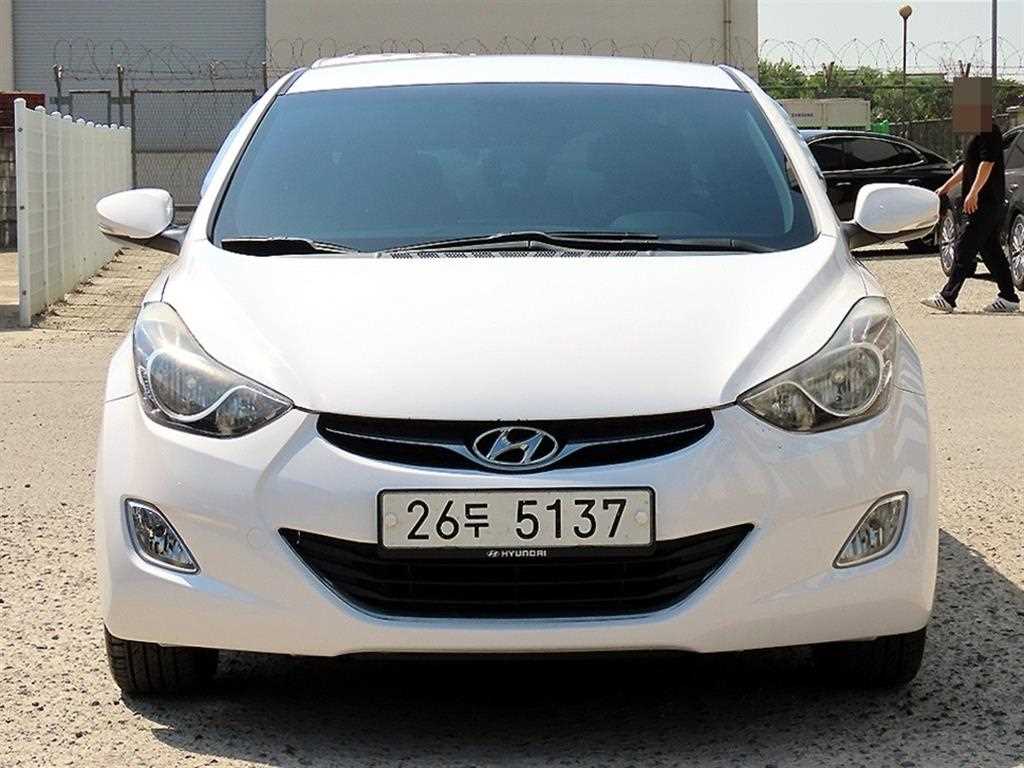 HYUNDAI Avante 2012 Blanco - Importación desde Corea - HF Imports Iquique - Foto 1